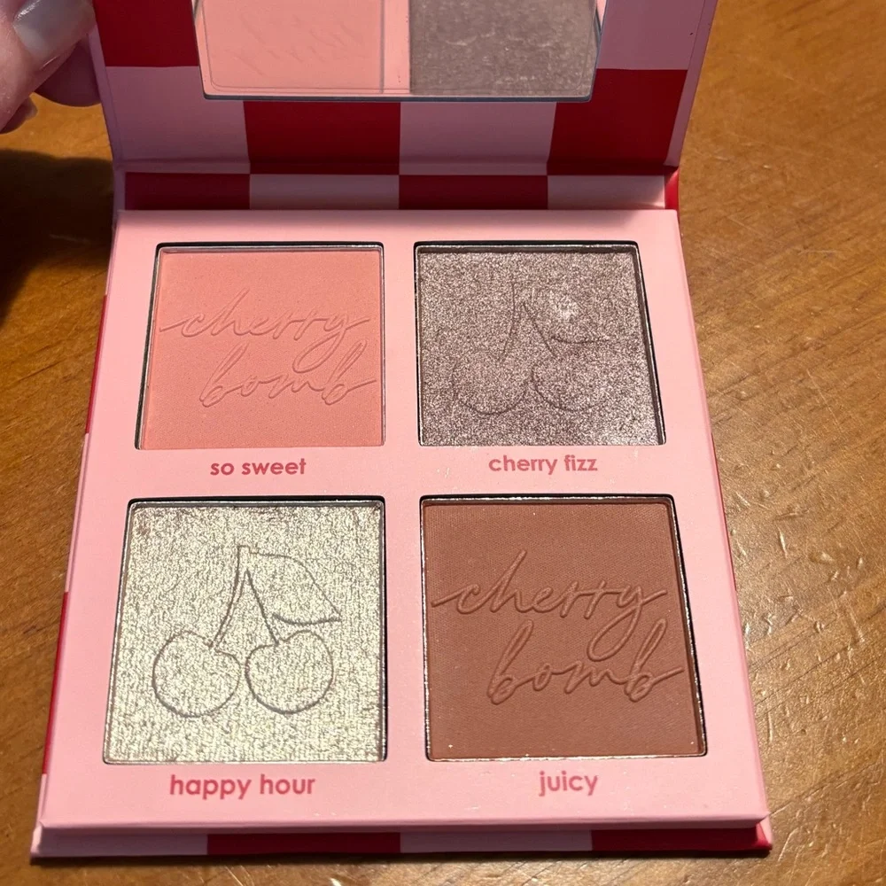 Ciate London Cherry Bomb Blush & Highlighter Palette - Picture 7 of 16
